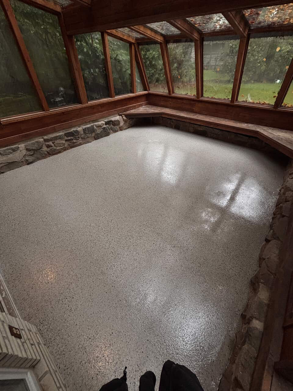 Flake System Sunroom by GR8 Paints & Epoxies